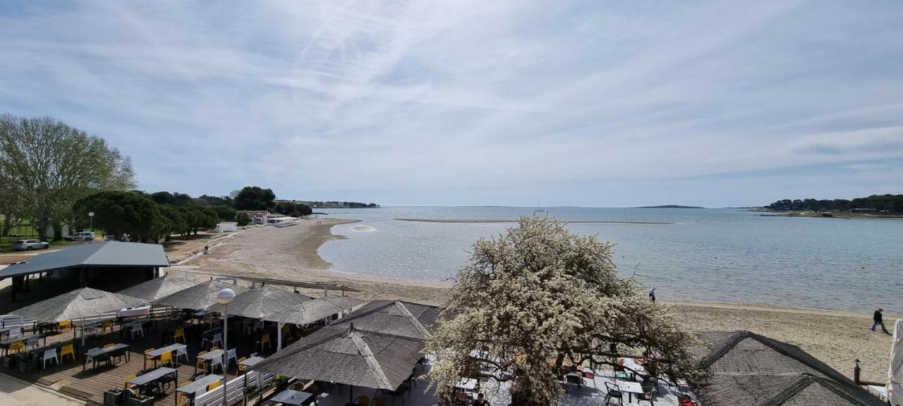 Idila Sea Front Apartments เมดูลิน ภายนอก รูปภาพ